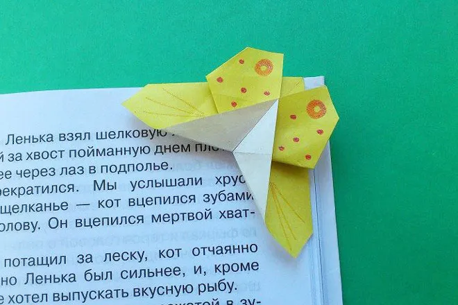 Бабочка 3D поделка из бумаги 4