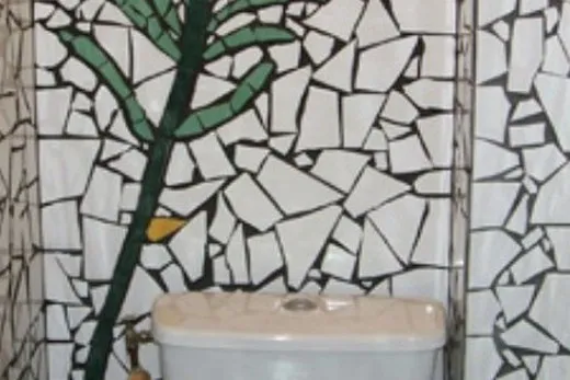 Дорогая мозаичная плитка в ванной комнате