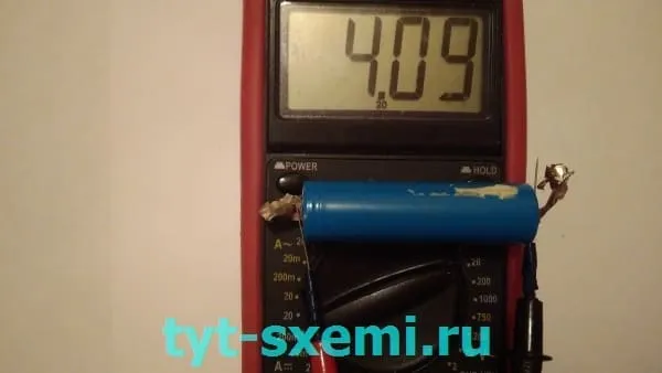 Измерение заряда батарей с помощью мультиметра