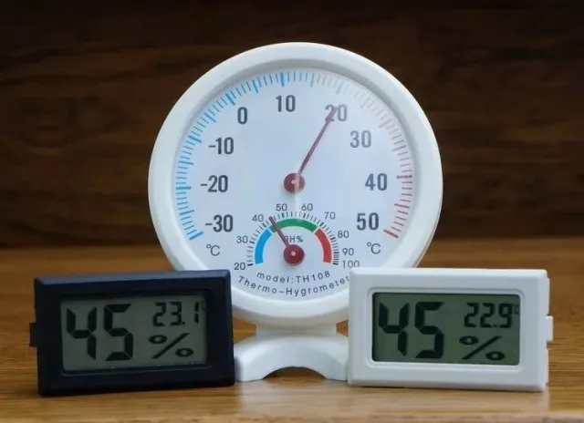 Измерители влажности для измерения влажности воздуха в помещениях: лучший рейтинг влажности