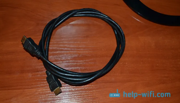 Кабель HDMI для подключения ноутбука к телевизору