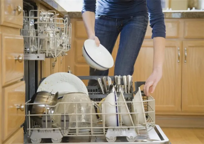 Причины неисправности посудомоечной машины
