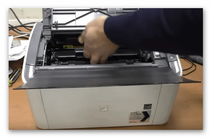 Извлечение лазерных картриджей из принтеров HP